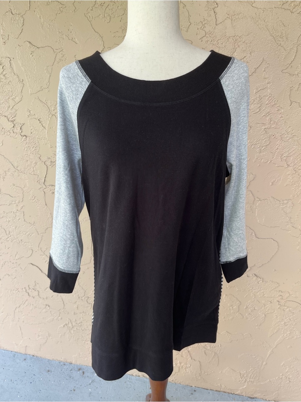 Chicos Black Tunic with Heather Gray Raglan Sleeves